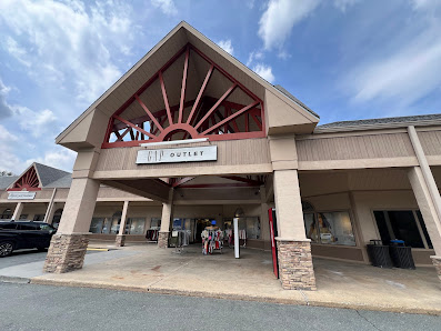 Shoppes on the Parkway photo 1