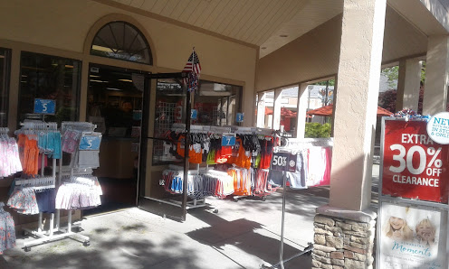 Shoppes on the Parkway photo 4