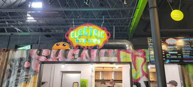 Colonial Williamsburg's Merchants Square photo 1