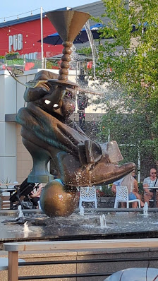 Quartier DIX30 photo 3