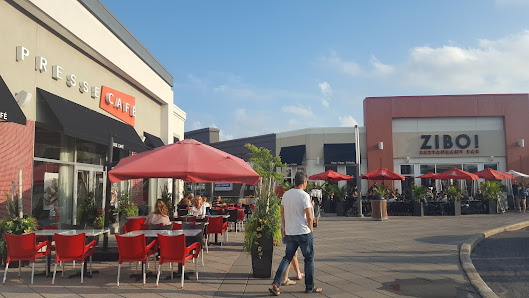 Quartier DIX30 photo 4