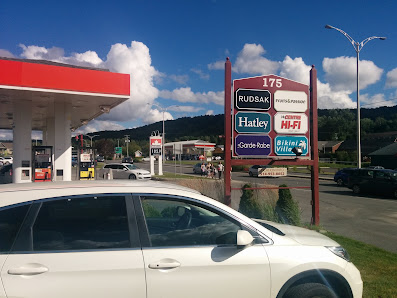 Outlets at St. Sauveur photo 4