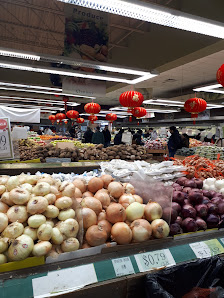 Shoppers World Brampton photo 4