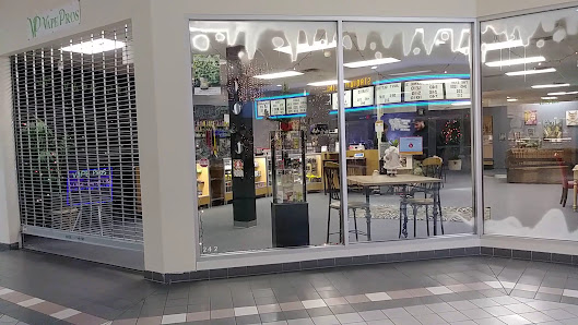 Laughlin Outlet Center photo 3