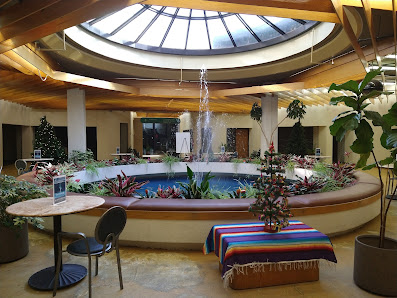 First Plaza Galeria photo 4