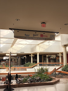 Woodbridge Center photo 5