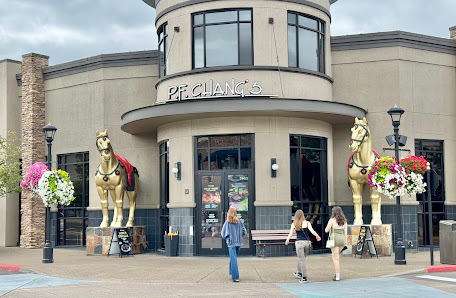 Bridgeport Village photo 1