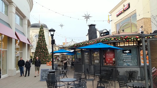 Bridgeport Village photo 4