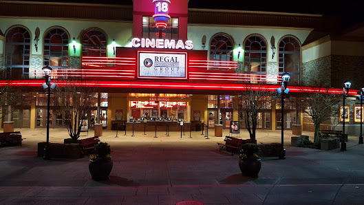 Bridgeport Village photo 5