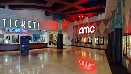 WestShore Plaza photo 4