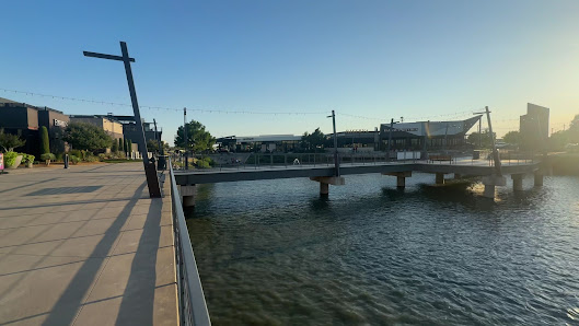 Chisholm Creek photo 3