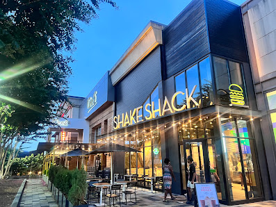 Perimeter Mall photo 5