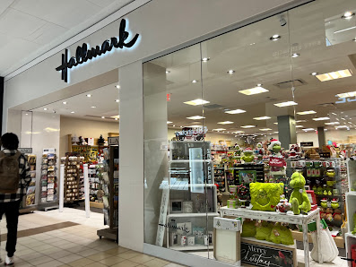 Upper Canada Mall photo 4