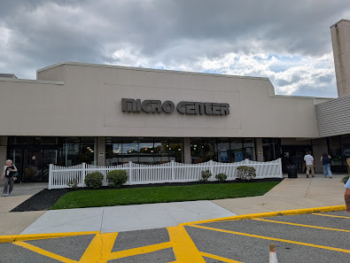 Memorial Plaza photo 1