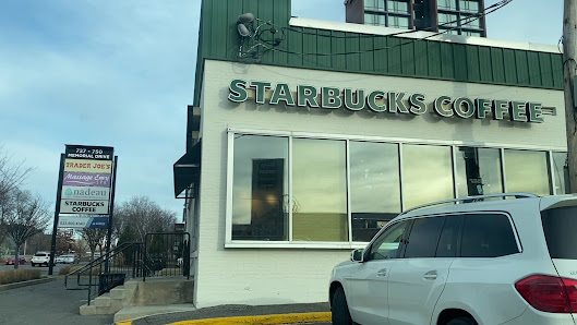 Memorial Plaza photo 3