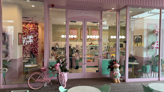 Westfield Old Orchard photo 3