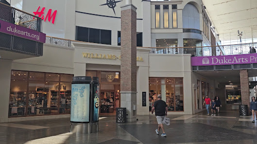 The Streets at Southpoint photo 3