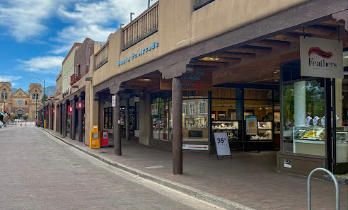 Shops at The Design Center photo 3