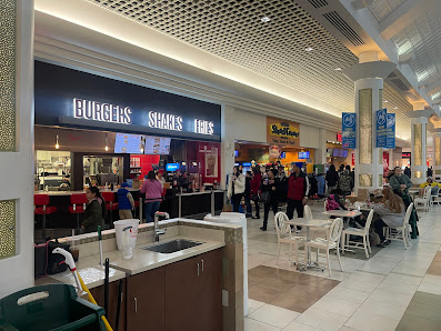 Warwick Mall photo 5