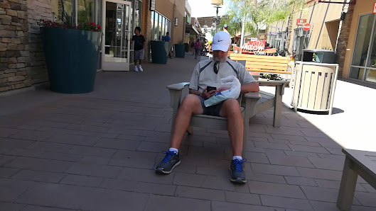 Phoenix Premium Outlets photo 3