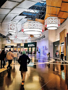 Vaughan Mills photo 2