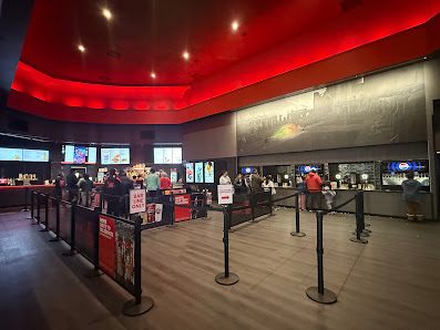 RiverTown Crossings photo 2