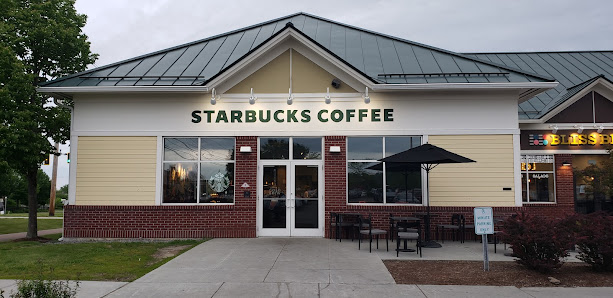 Maple Tree Place photo 5