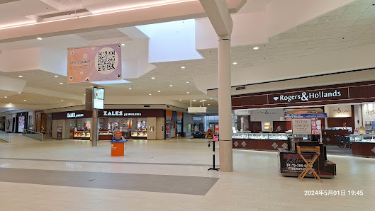 College Mall photo 1