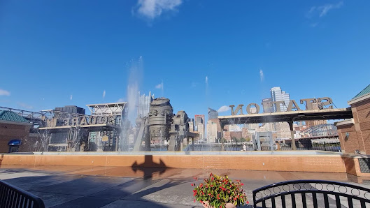 Station Square photo 3