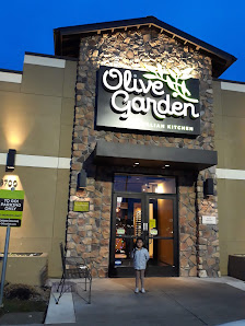 Clackamas Promenade photo 1