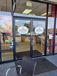 Clackamas Promenade photo 4