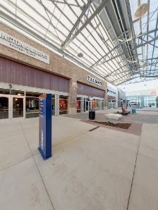 Tanger Outlets Grand Rapids photo 5