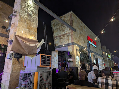 Addison Walk photo 4