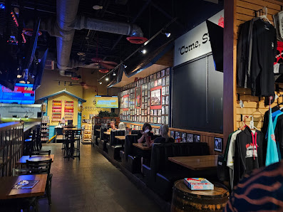 Monte Vista Village Center Shops photo 4