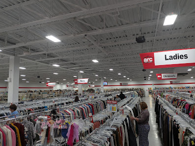 Lamar Station Plaza photo 2