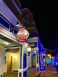 Stratton Village photo 1