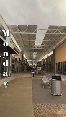 Toronto Premium Outlets photo 2