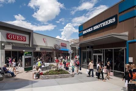 Toronto Premium Outlets photo 6