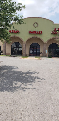 Paseo Plaza - another spot to pick up the trail photo 1