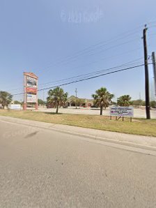 Paseo Plaza - another spot to pick up the trail photo 5