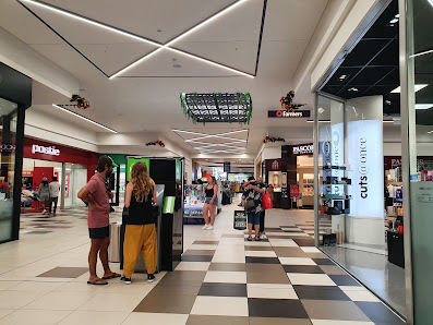 Richmond Mall photo 2