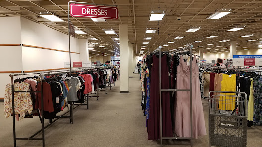 Lafayette Square Mall - Pop Up Market photo 2