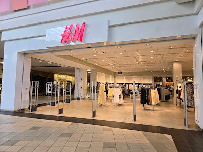 Meridian Mall photo 1