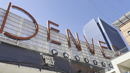 Denver Pavilions photo 3