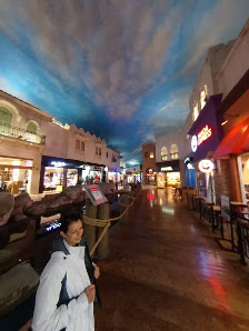 Miracle Mile Shops photo 4