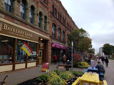 Confederation Court Mall photo 4