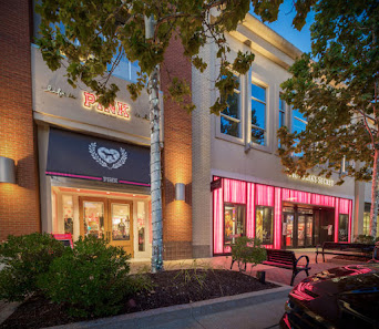 Pinnacle Hills Promenade photo 5