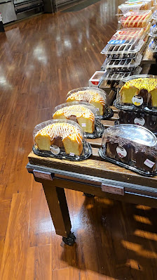 Wishing Well Plaza photo 3