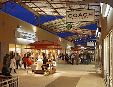 Rio Grande Valley Premium Outlets photo 5