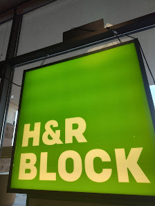 Greenway Lakes Commons photo 2